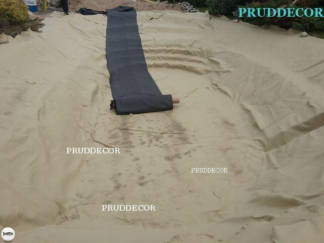 пруд с песчаным пляжем в Самаре